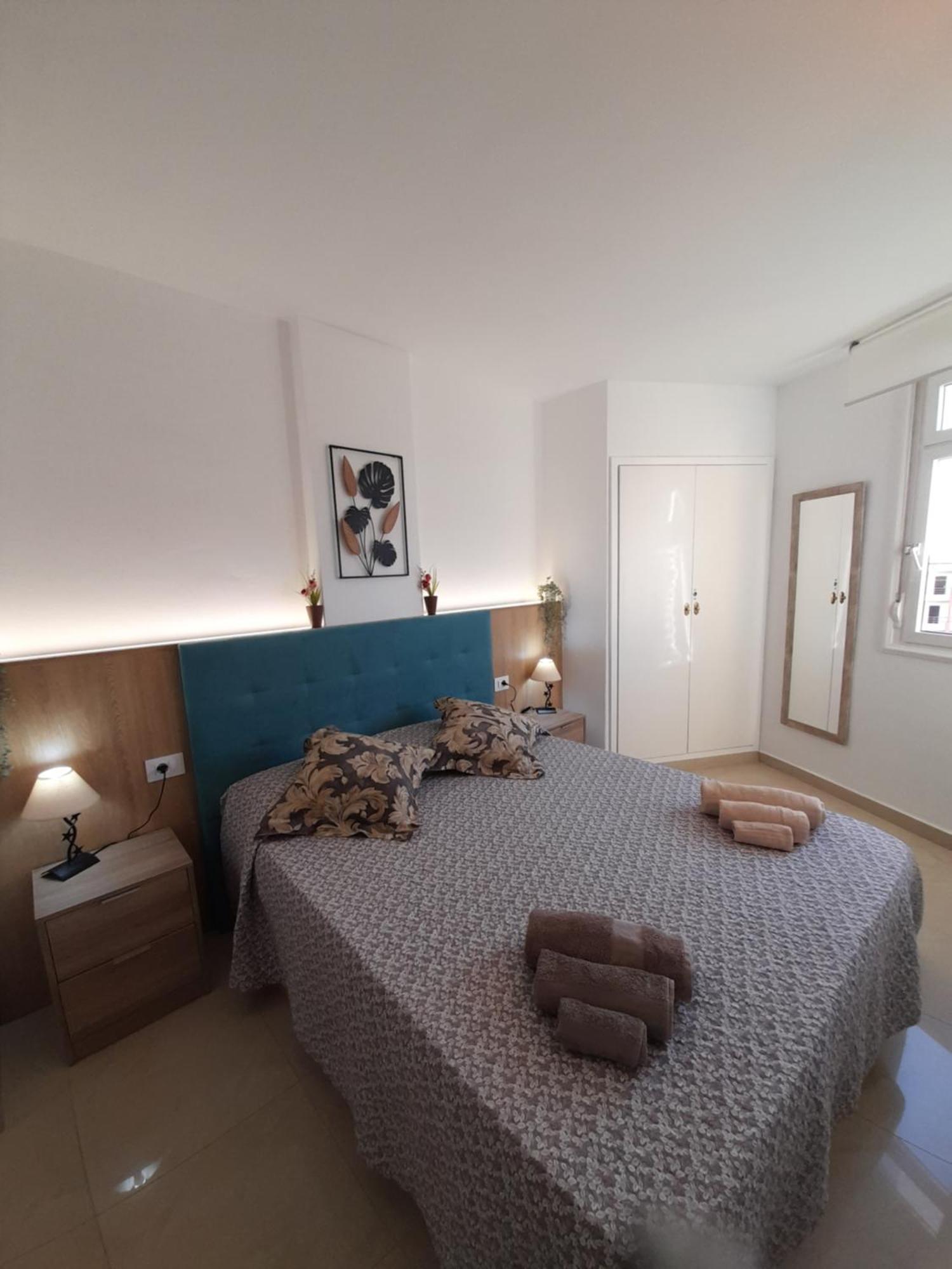 Apartamento Luxory Dreamy Sunset, Seafront, Direct Access To The Promenade,Wifi,Pool,Free Parking Los Cristianos  Habitación foto