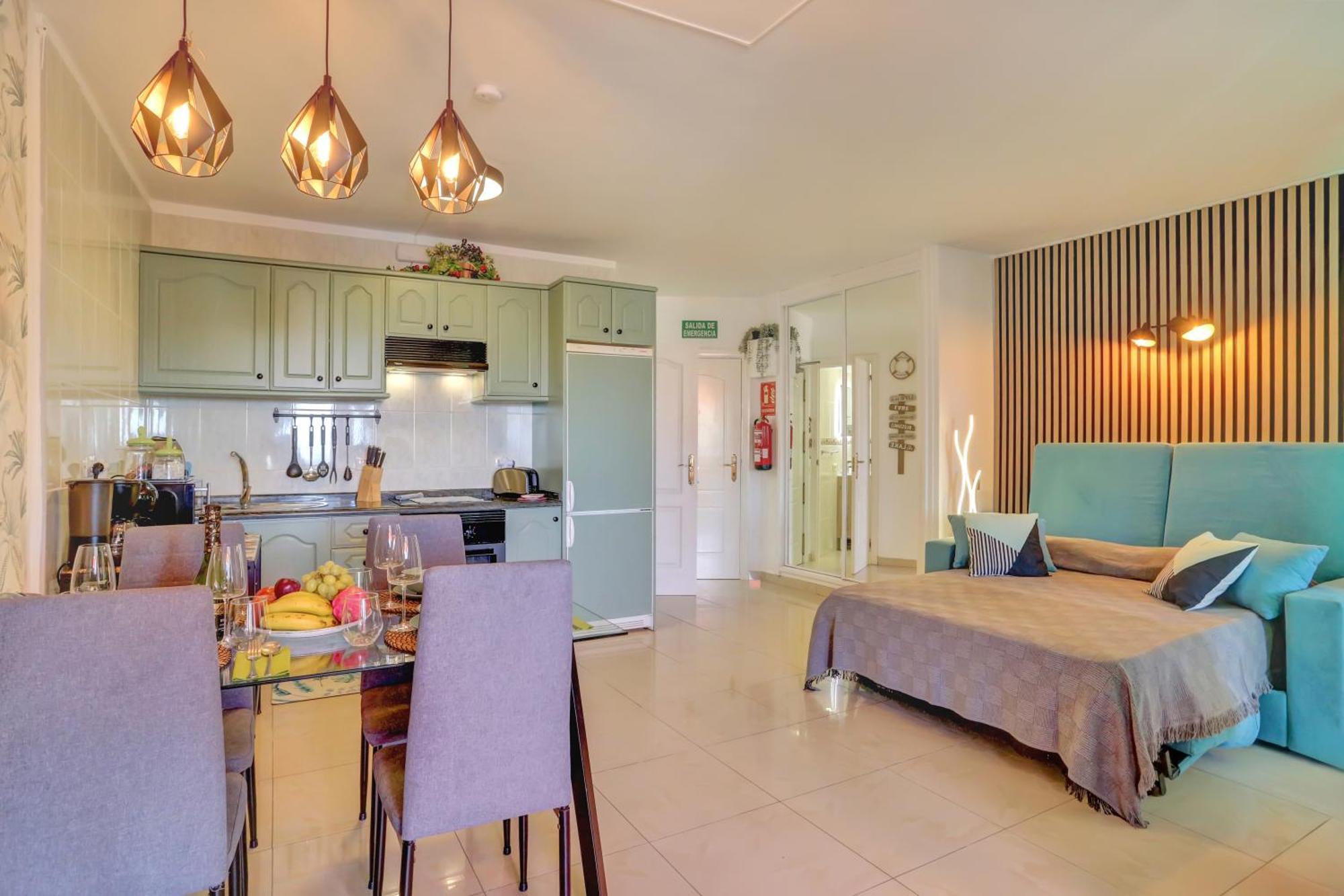 Apartamento Luxory Dreamy Sunset, Seafront, Direct Access To The Promenade,Wifi,Pool,Free Parking Los Cristianos  Exterior foto